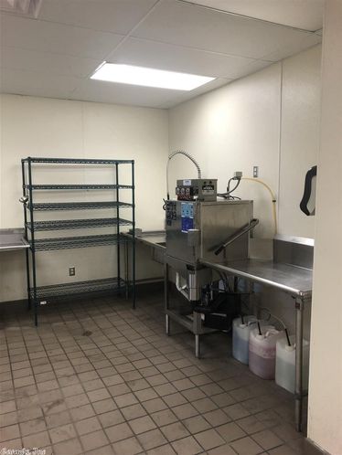 209 B St, Bryant, AR 72022